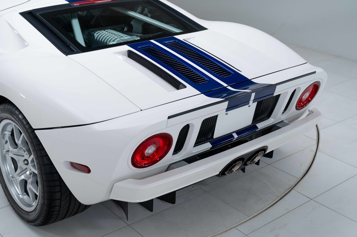 2005 Ford GT 