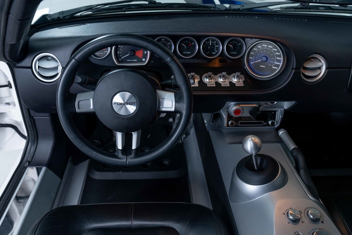 2005 Ford GT 