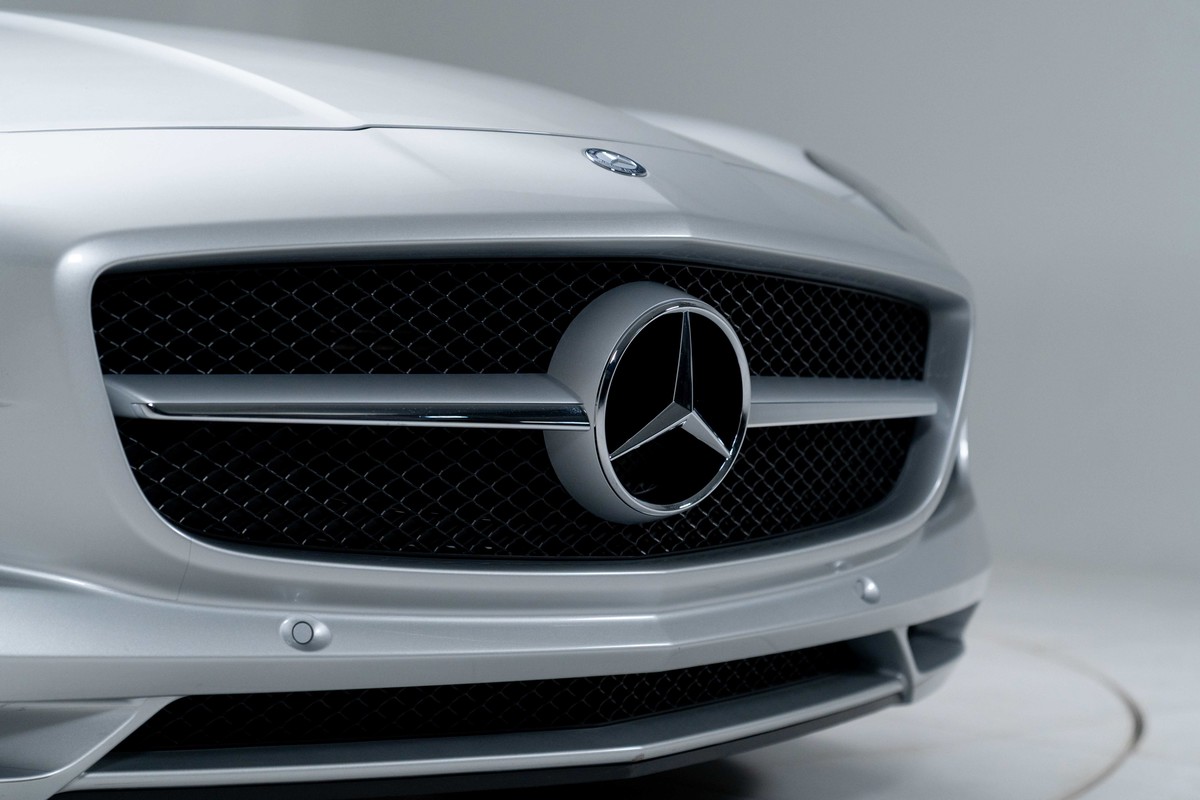 2011 Mercedes-Benz SLS 