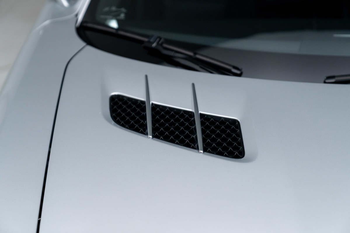 2011 Mercedes-Benz SLS 