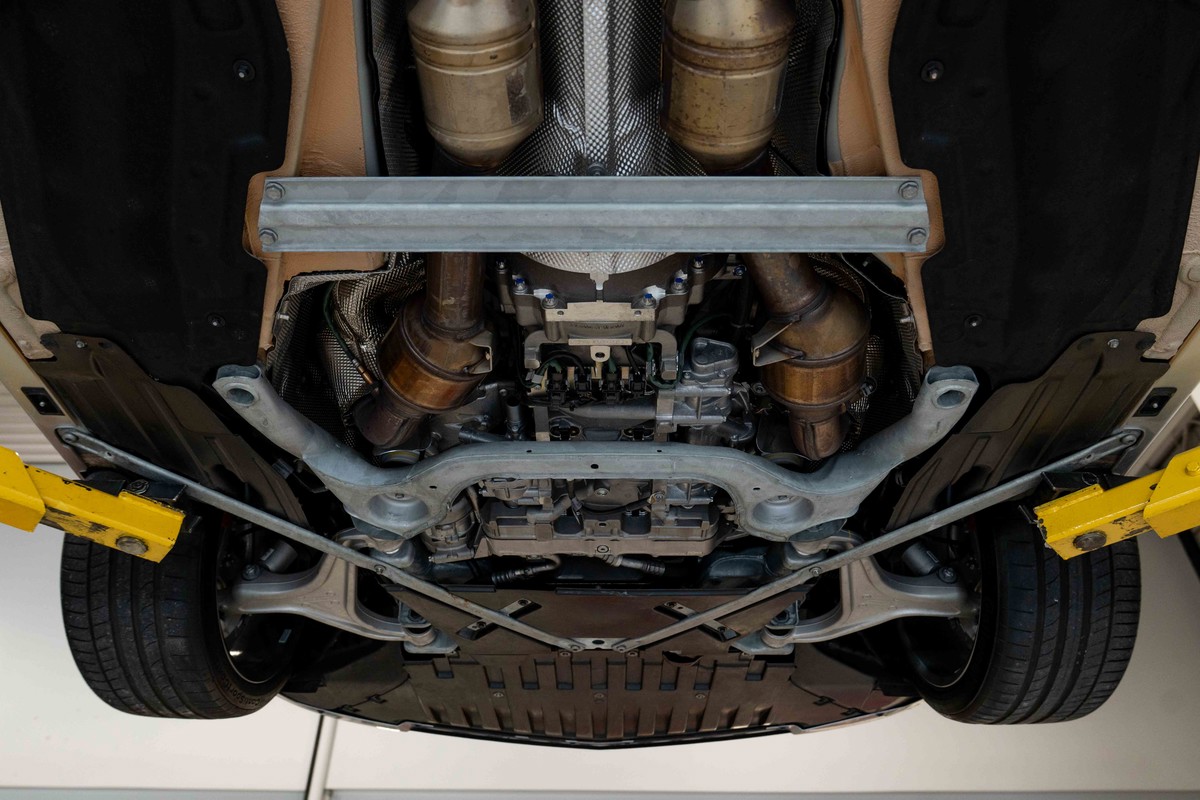 2011 Mercedes-Benz SLS 