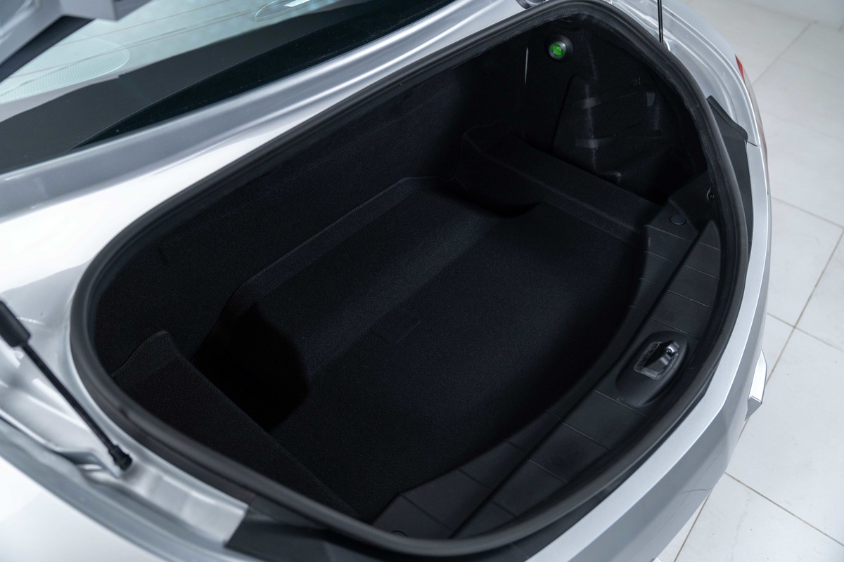 2011 Mercedes-Benz SLS 