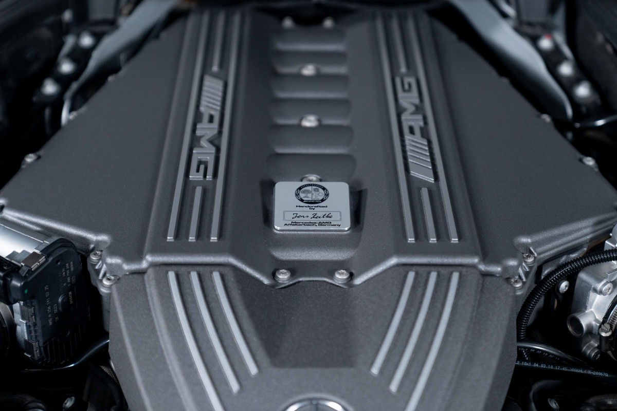 2011 Mercedes-Benz SLS 